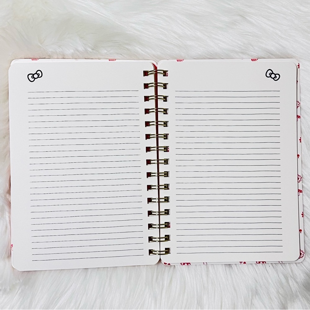 Hello‎ Kitty Planner - Picture 6 of 6